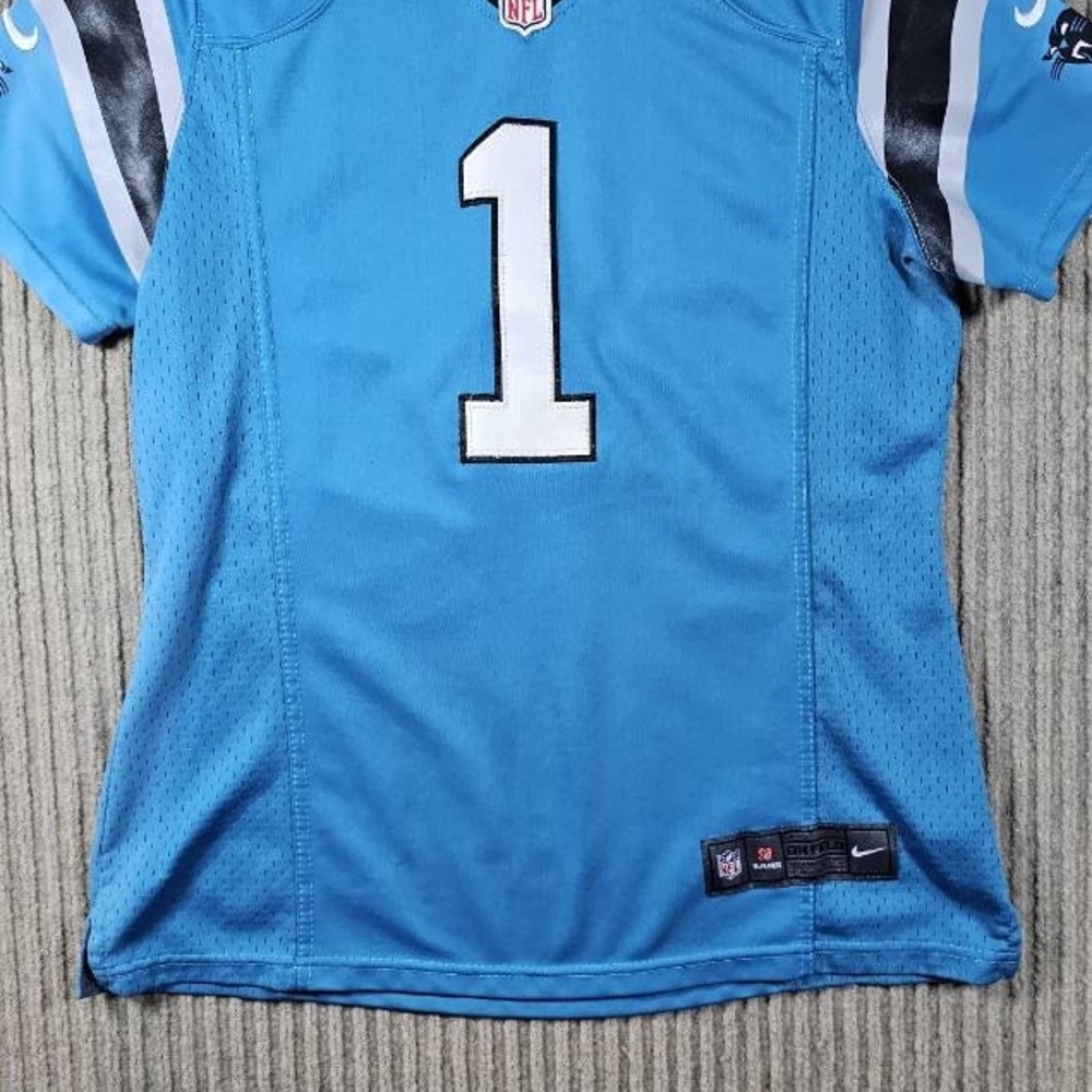 Carolina Panthers Jersey Women’s M Cam Newton Football NFL Color Rush On Field